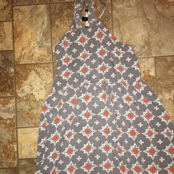 Lulu’s Dress - Picture 3 of 6